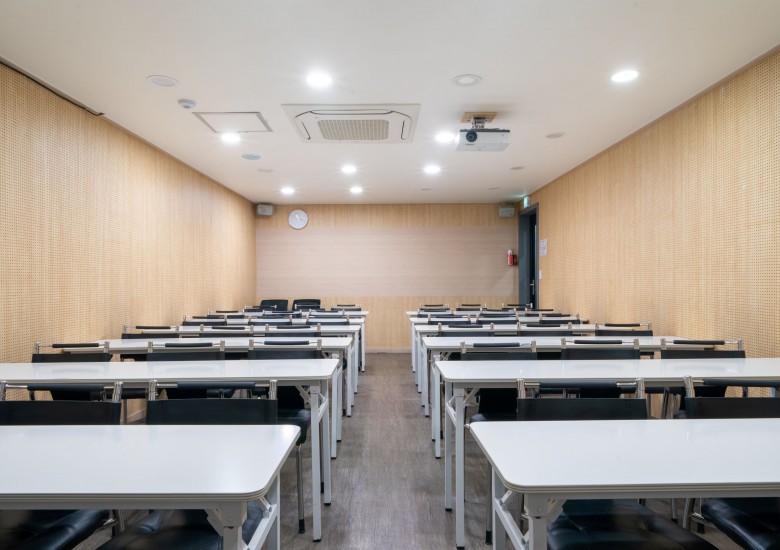 강남역 5호점 세미나 1 (36인실)