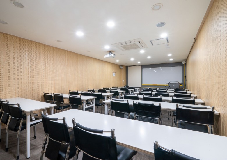 강남역 5호점 세미나 1 (36인실)