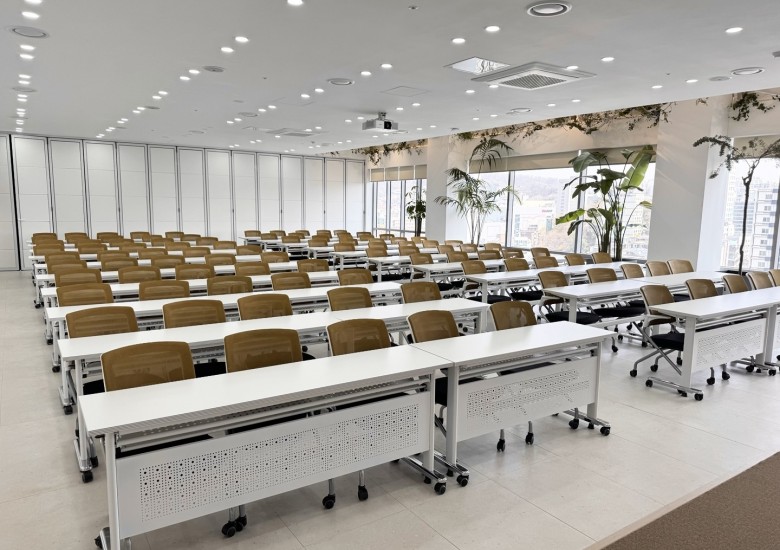 코지 컨벤션센터 Convention A (100인실)