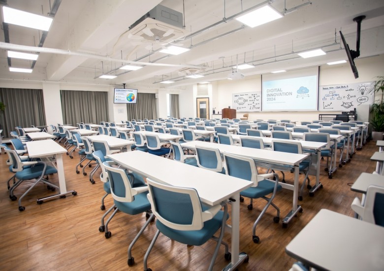 강남역 2호점 7층 컨퍼런스룸(130인실)